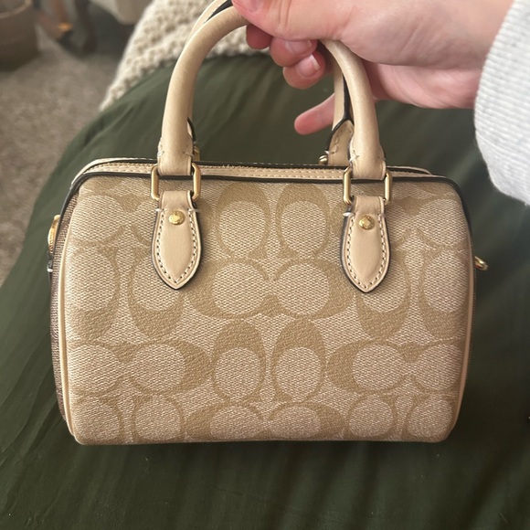 Coach Tan Signature Handbag - Picture 3 of 6